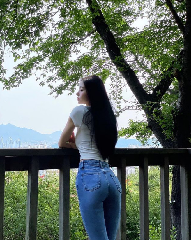 '가품 논란' 프리지아, 활동 중단 5개월 만에 SNS 재개…복귀 신호탄