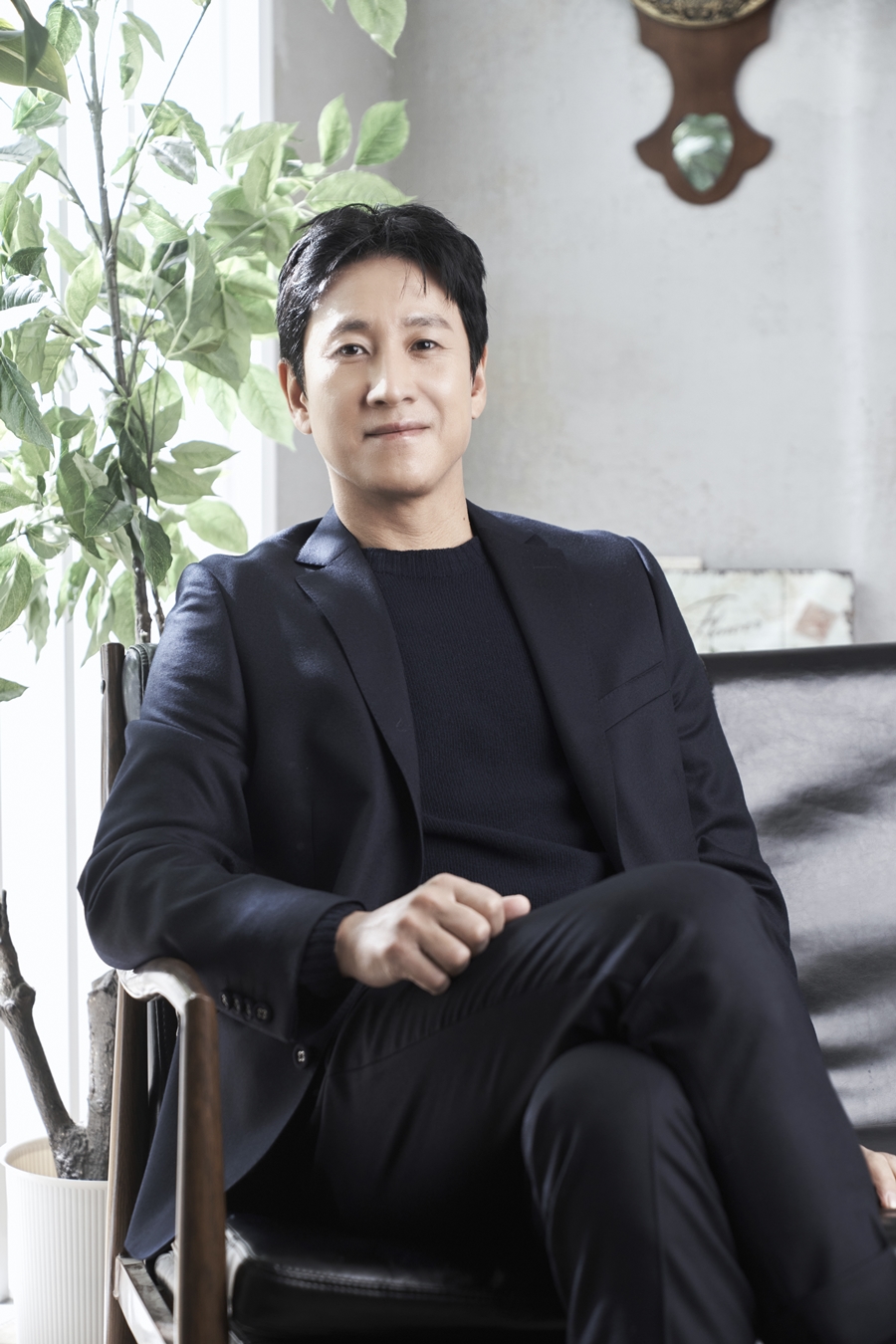 [단독]이선균, 드라마 '법쩐'으로 컴백…'열일' 행보ing
