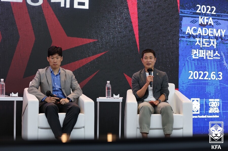 ▲ (왼쪽부터) 박지성과 이영표. ⓒ대한축구협회