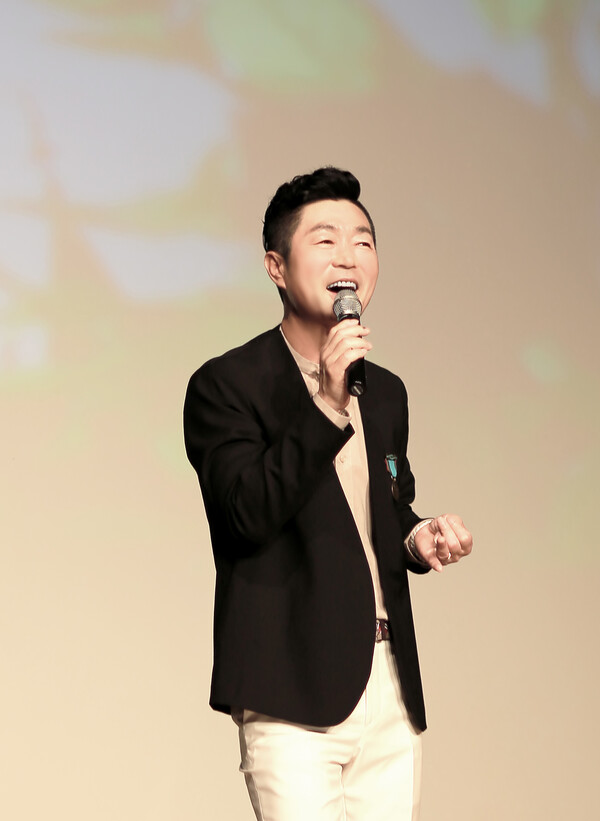 ▲ 김성기가 6일 방송하는 '가요무대'에 출연해 '이별의 부산정거장'을 부른다. 제공|KDH엔터테인먼트