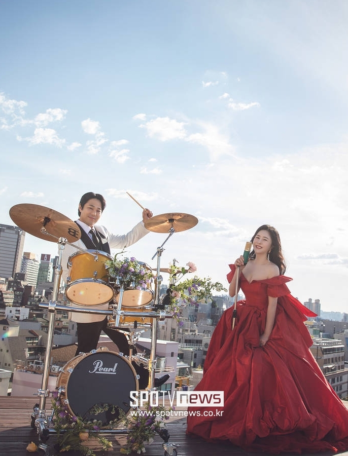 ▲ 서유호(왼쪽), 임지안.  출처| 서유호, 임지안 웨딩사진