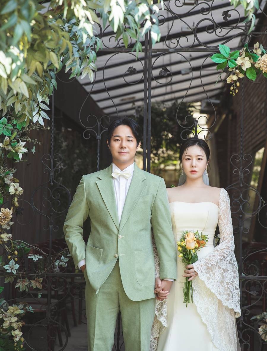 ▲ 서유호(왼쪽), 임지안.  출처| 서유호, 임지안 웨딩사진