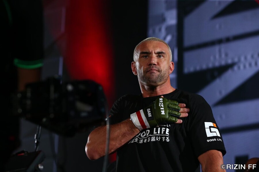 K-1 레전드 제롬 르 밴너, 난생처음 초크 승리 [이교덕의 굿모닝 MMA]