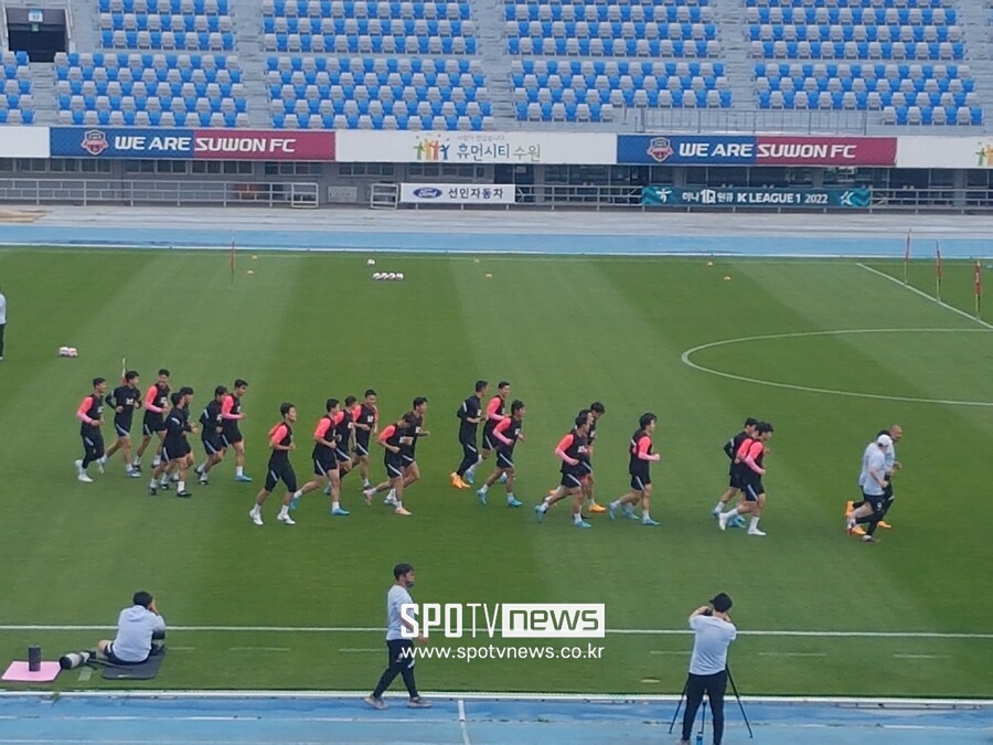 ▲ 축구대표팀이 8일 수원종합운동장에서 파라과이전 대비 훈련을 가졌다.