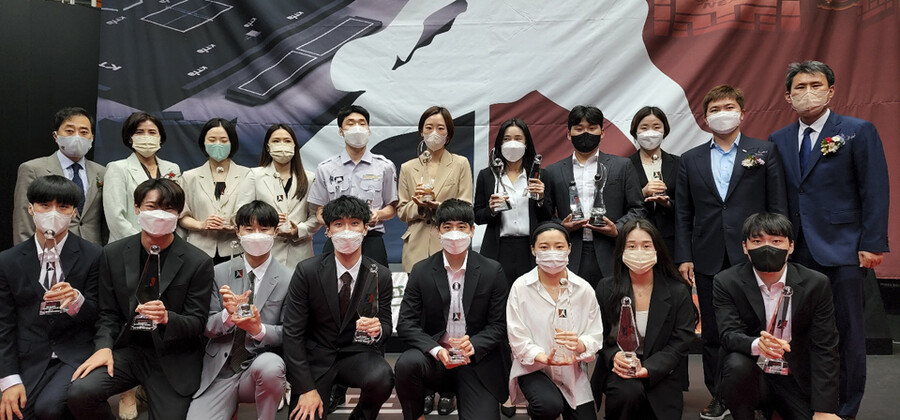 ▲ 2022 두나무 한국프로탁구리그 대상 시상식 수상자들 ⓒKTTL