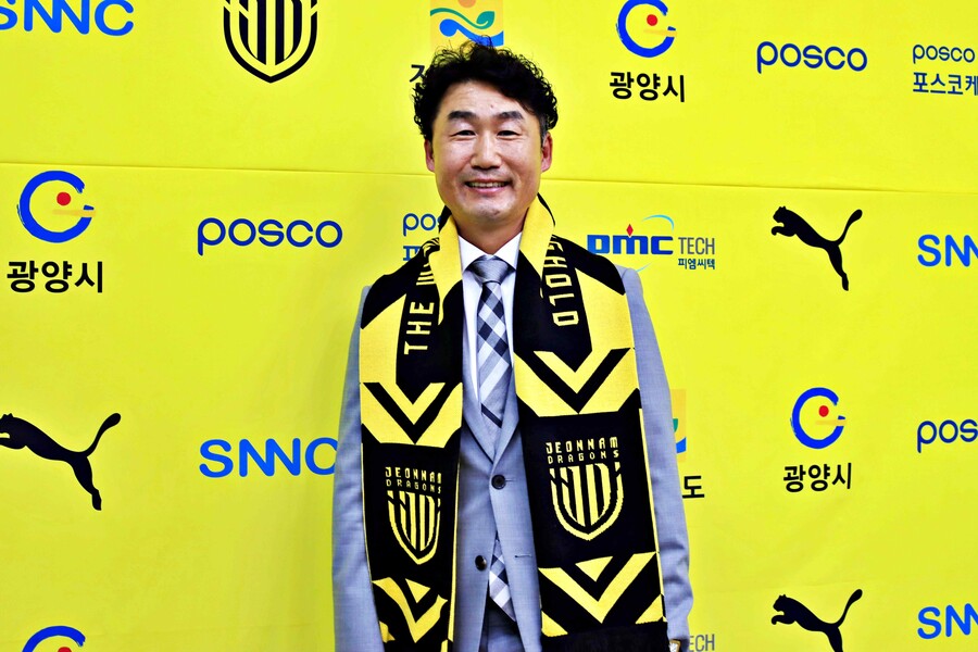 ▲ 전남의 15대 사령탑 이장관 감독 ⓒ전남드래곤즈