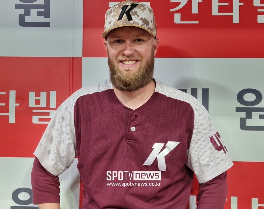 'KBO 4년 차' 본인도 놀랐다…"통산 100번째 등판, 자랑스러운 기록"