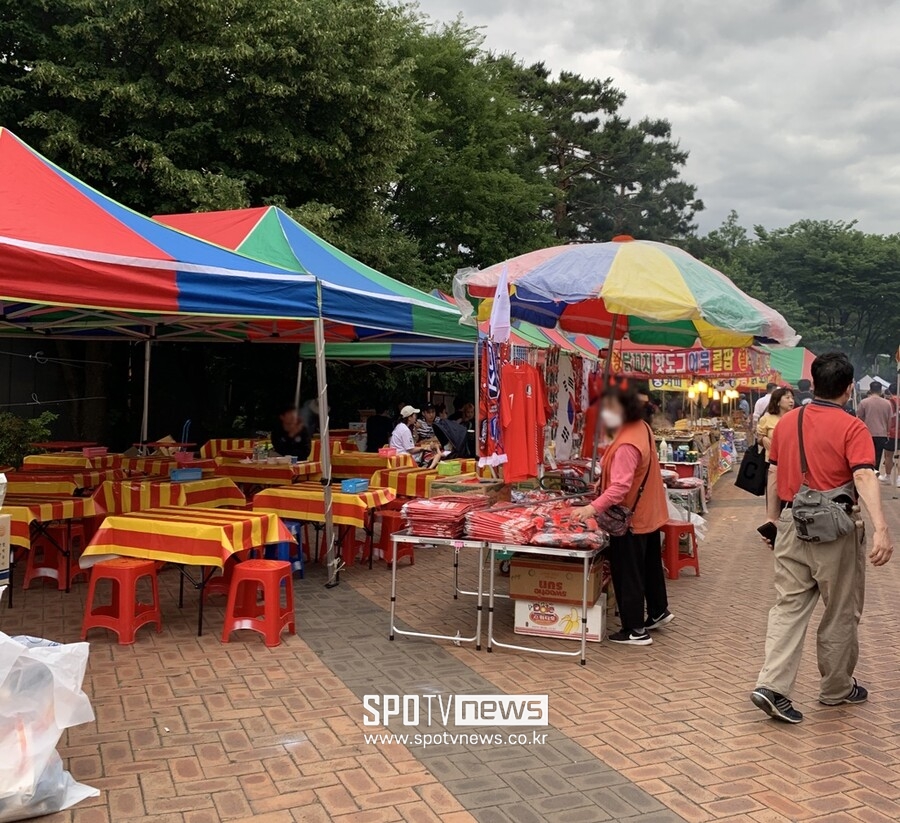 ▲ 이집트전 경기장 주변 모습 ⓒ스포티비뉴스DB