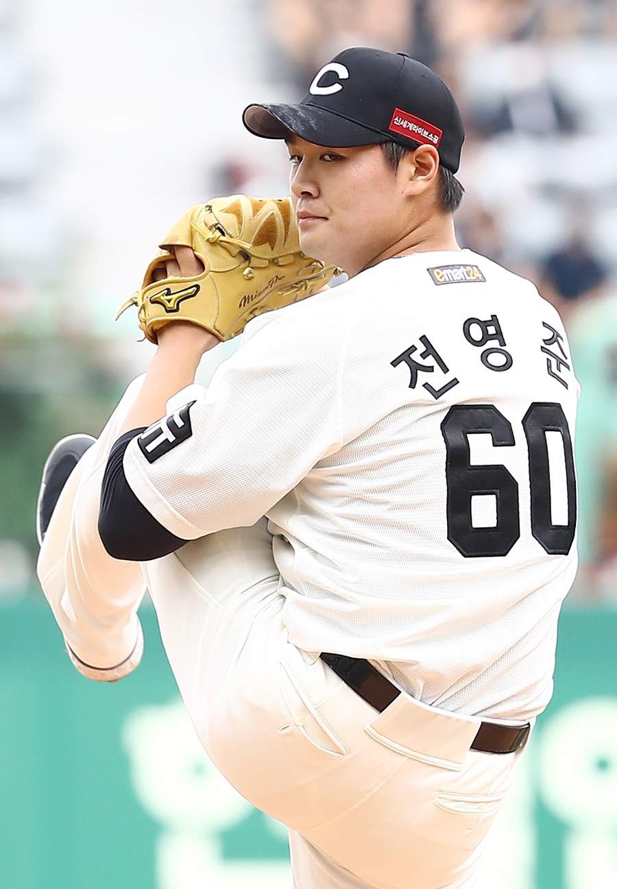 ▲ 12일 선발 데뷔전을 치른 SSG 랜더스 투수 전영준.ⓒSSG 랜더스