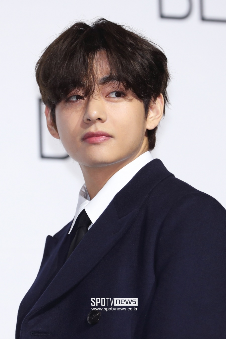 BTS 뷔 "팀 위해 나를 포기한 10년…건강한 발걸음의 시작"[전문]
