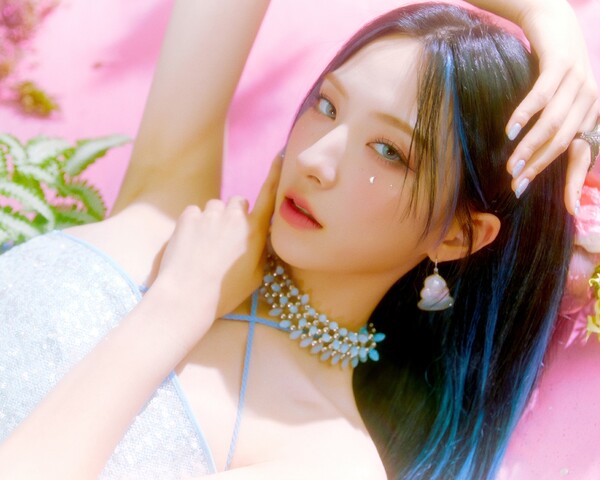▲ 우주소녀 은서의 '시퀀스' 콘셉트 포토. 제공|스타쉽엔터테인먼트