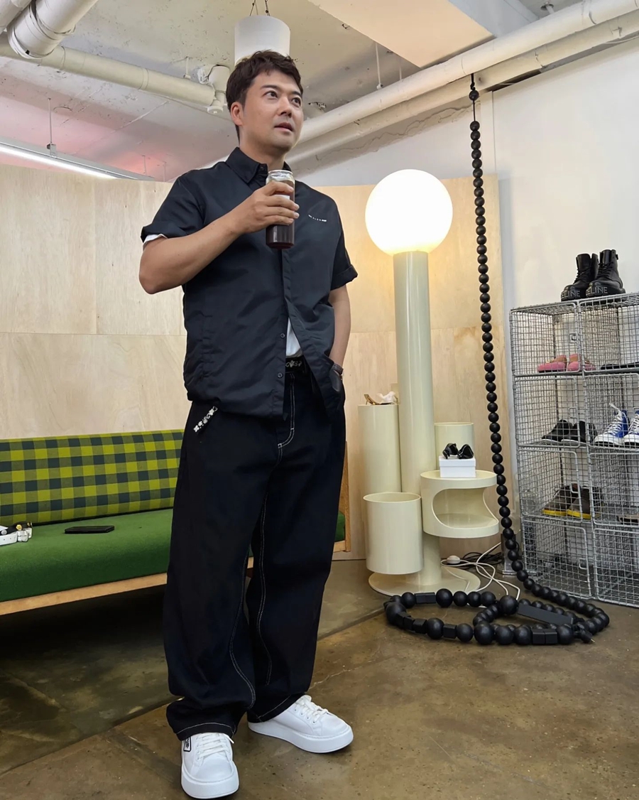 '패피 변신' 전현무, 진짜로 "기자님들 보세요~" 했네…코쿤 "핵간지"