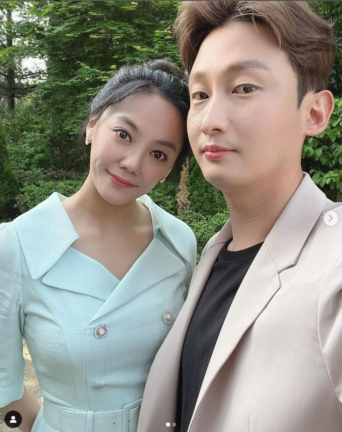 ▲ 배우 고은아, 테니스 코치 송방호. 출처| 송방호 인스타그램