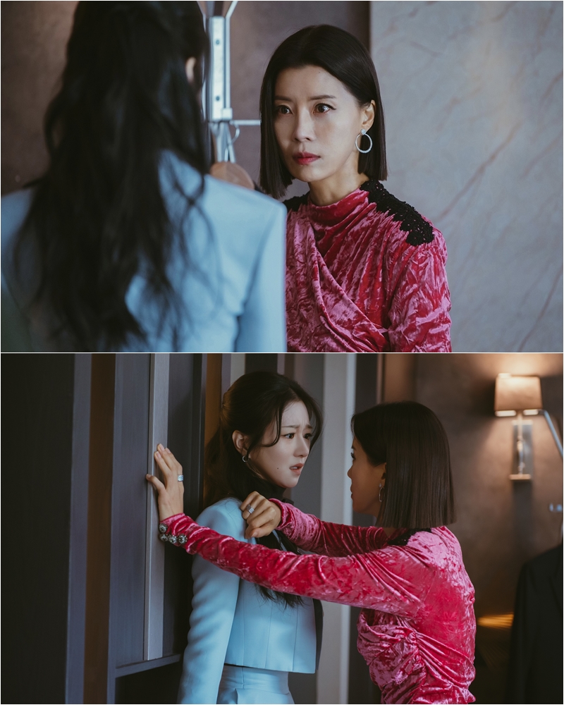 ▲ tvN 수목드라마 '이브' 배우 유선, 서예지. 제공| tvN
