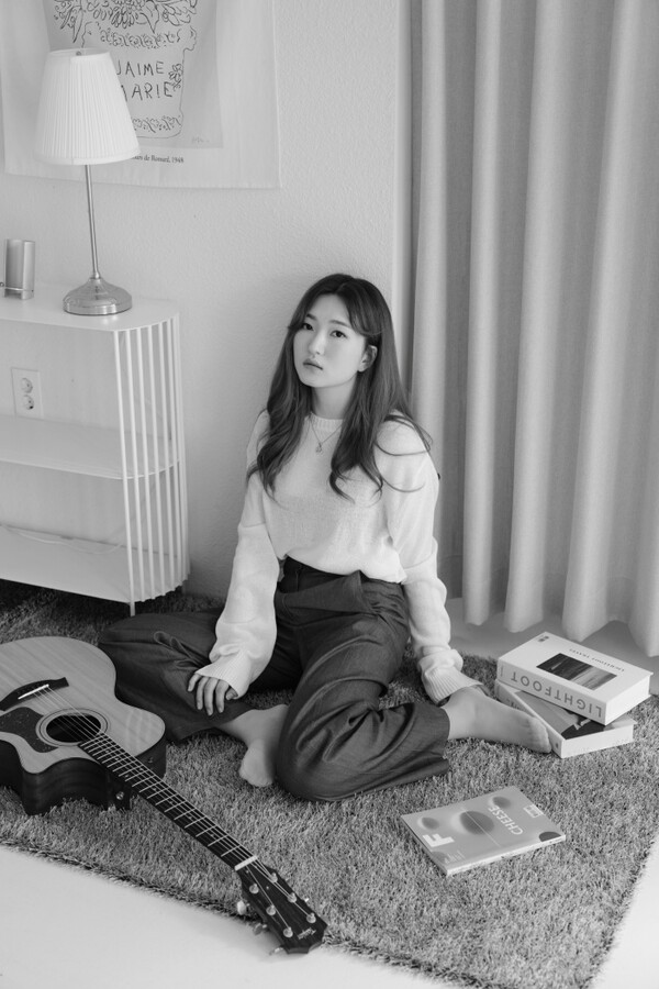 ▲ 21일 첫 싱글 '플라이'로 정식 데뷔한 이을. 제공|턱시도엔터테인먼트