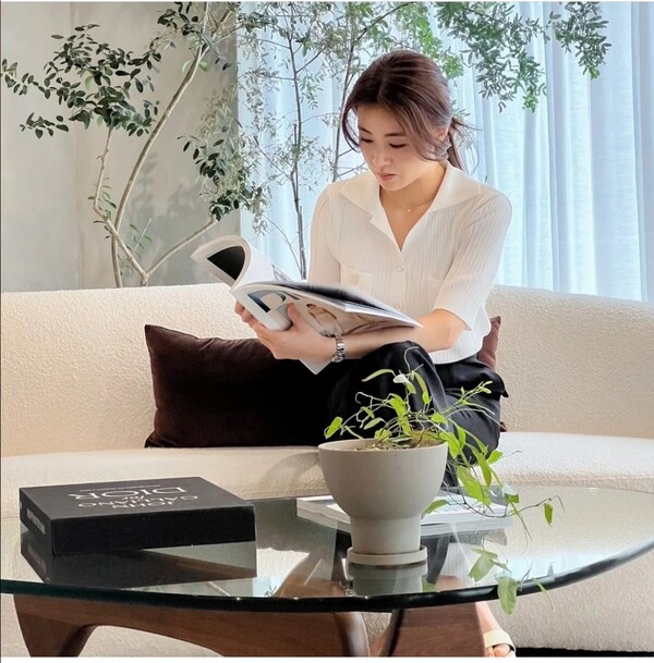 강소라, 한의사 사모님 되고 더 우아해졌어…출산 후에도 명품 몸매