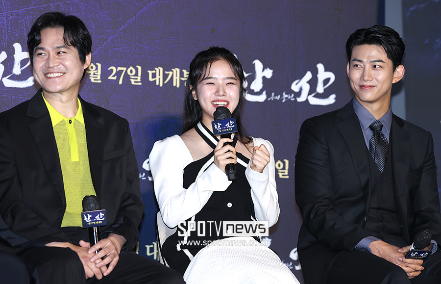 ▲ 김성균 김향기 옥택연 ⓒ곽혜미 기자