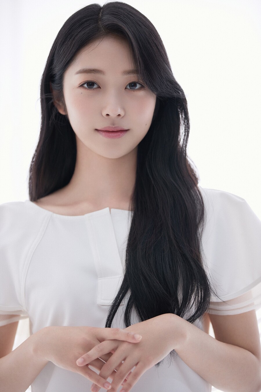 홍승희, 새 프로필 사진 공개…향후 활동 '기대 UP'