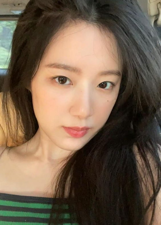 ▲ (여자)아이들 멤버 슈화. 출처| 슈화 인스타그램