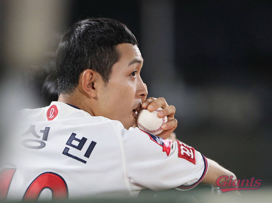 ▲ 롯데 외야수 황성빈.