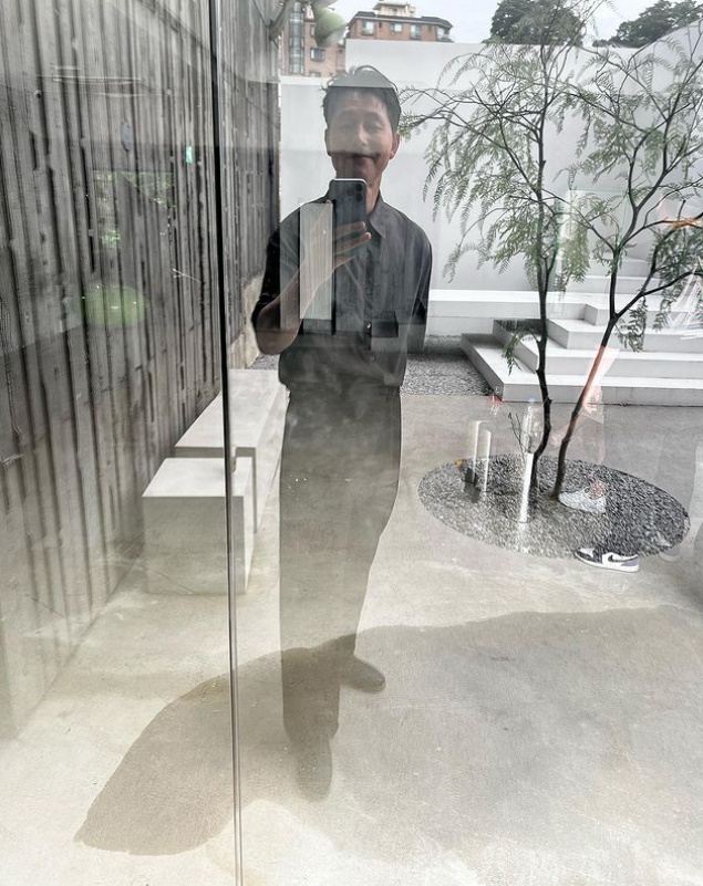정우성, 사진 1장 올렸을 뿐인데 누리꾼들 술렁…"얼굴 그렇게 쓸 거면 나줘라"