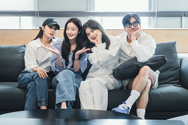 ▲ 티빙 오리지널 '술꾼도시여자들2' 배우 이선빈, 한선화, 정은지, 최시원. 제공| 티빙