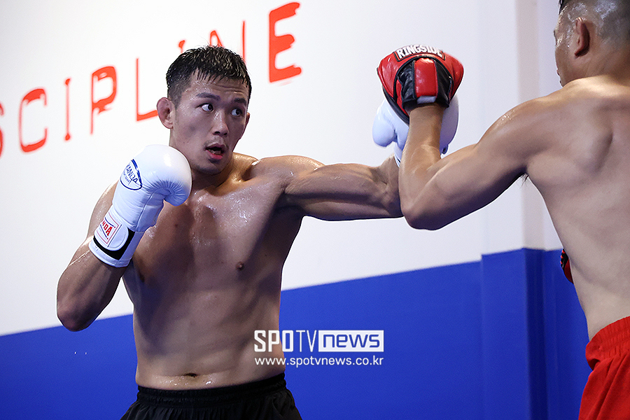 '그저 그런 선수' 정다운, UFC 랭킹 눈앞에 오기까지