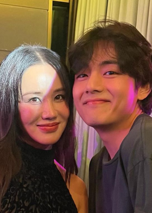 "이리 사랑스러워도 되냐"…방탄소년단 만난 엄정화, 광대 승천