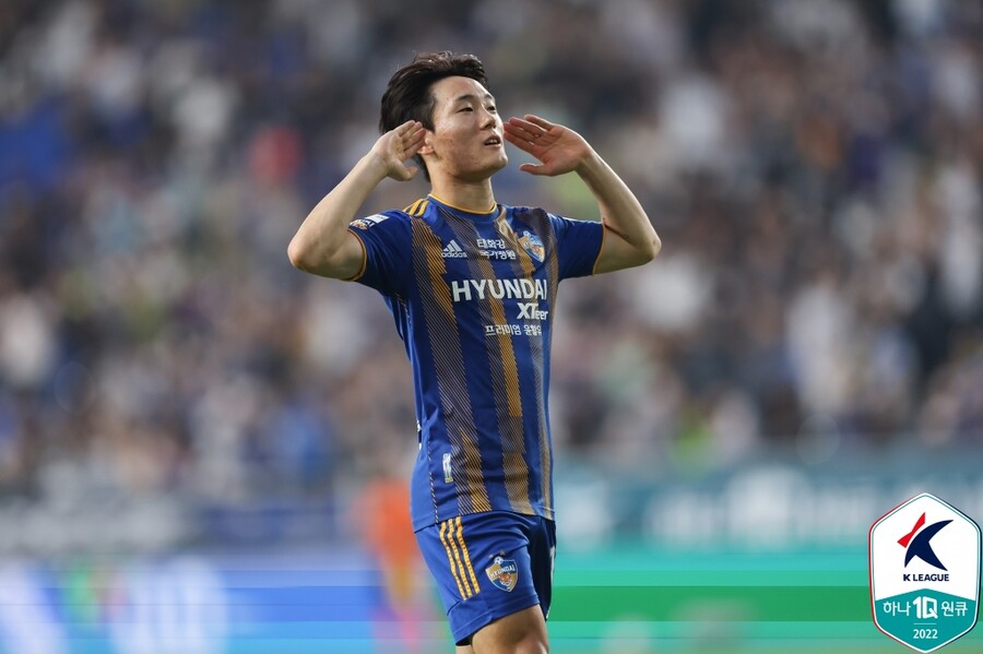 ▲ 울산 현대가 엄원상의 결승골로 수원 삼성을 2-1로 이겼다. ⓒ한국프로축구연맹