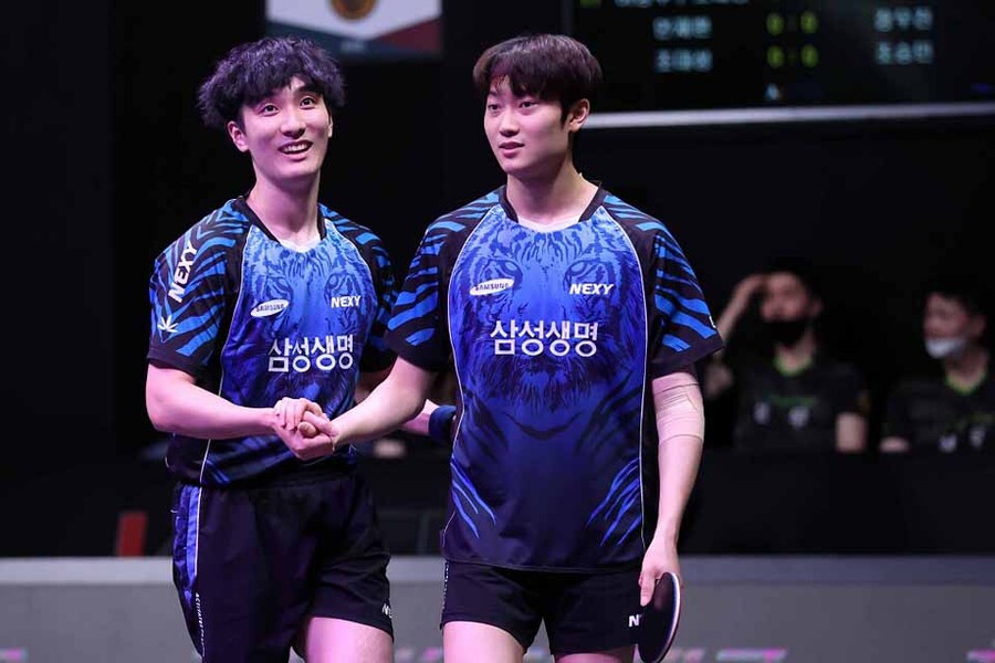 ▲ 이상수(왼쪽)와 조대성 ⓒ대한탁구협회