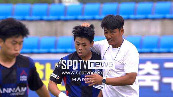[대학축구] 이런경기 또 없습니다...태백 90분 극장, 한남대4-고려대3 (영상)