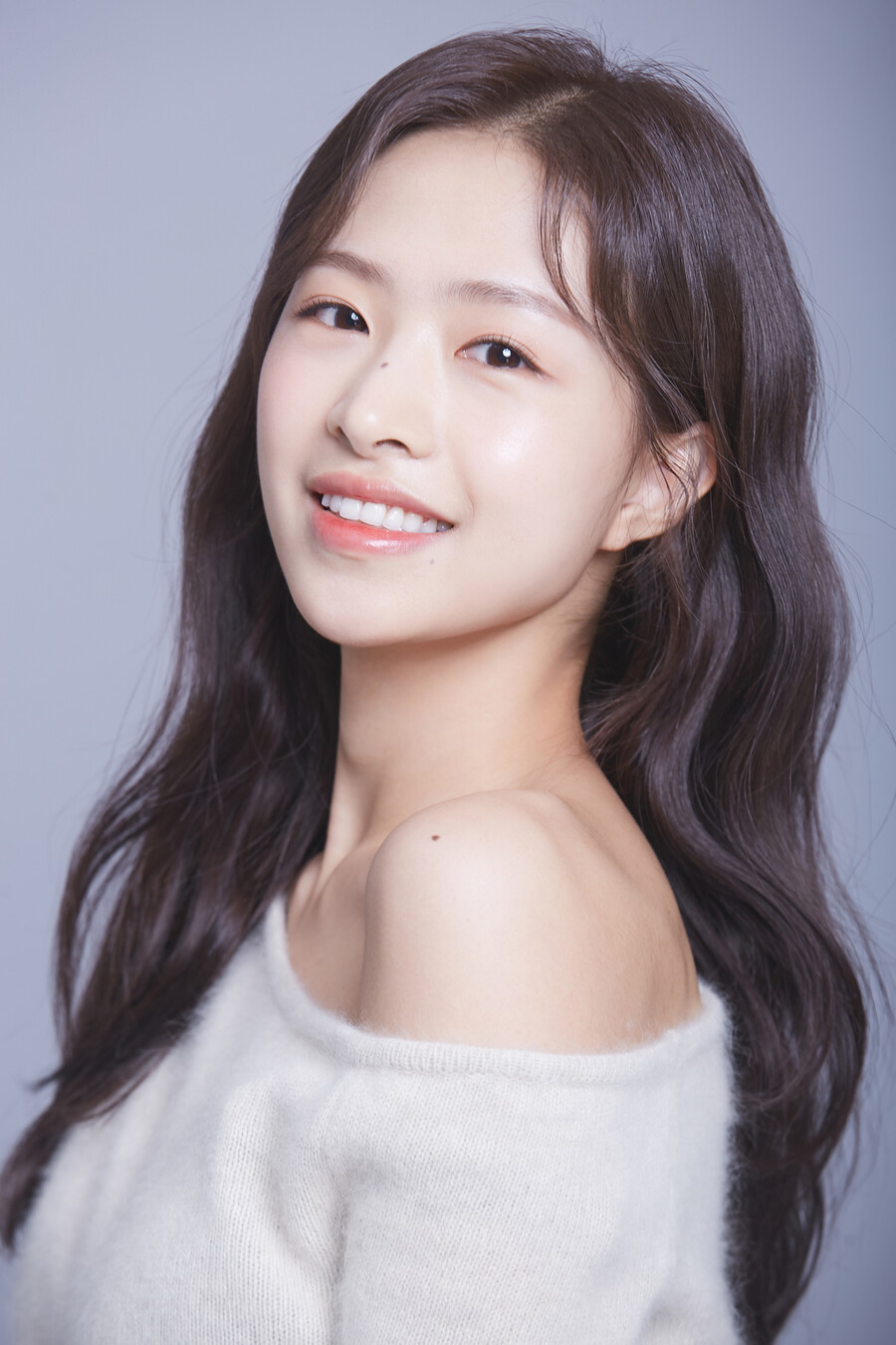 에이프릴 출신 김채원, 새 소속사 찾았다…김성주와 한솥밥
