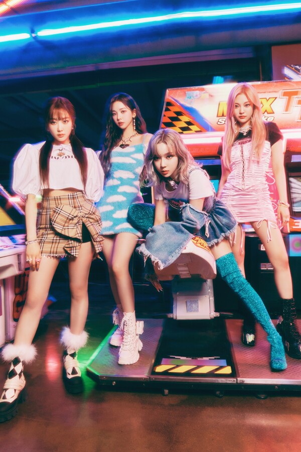 ▲ 신곡 '걸스' 카메라워크 가이드 영상을 19일 공개하는 에스파. 제공|SM엔터테인먼트