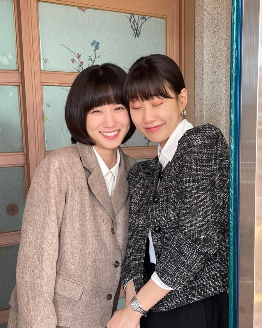 '우영우' 하윤경, '봄날의 햇살'도 한여름 직사광선엔 어쩔 수 없네 '철통방어'