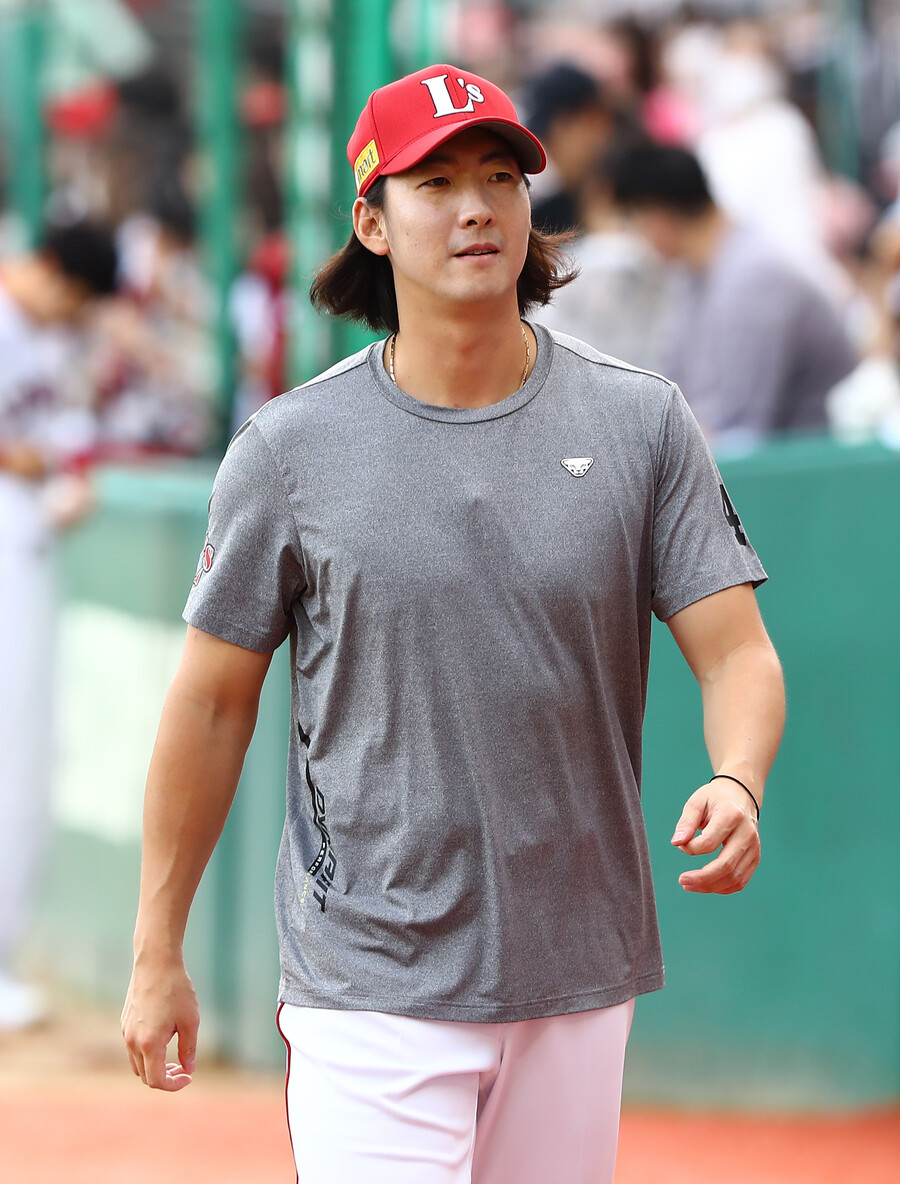 ▲ 빼어난 구위를 과시하며 팀 불펜의 중심축으로 자리잡은 SSG 문승원 ⓒSSG랜더스