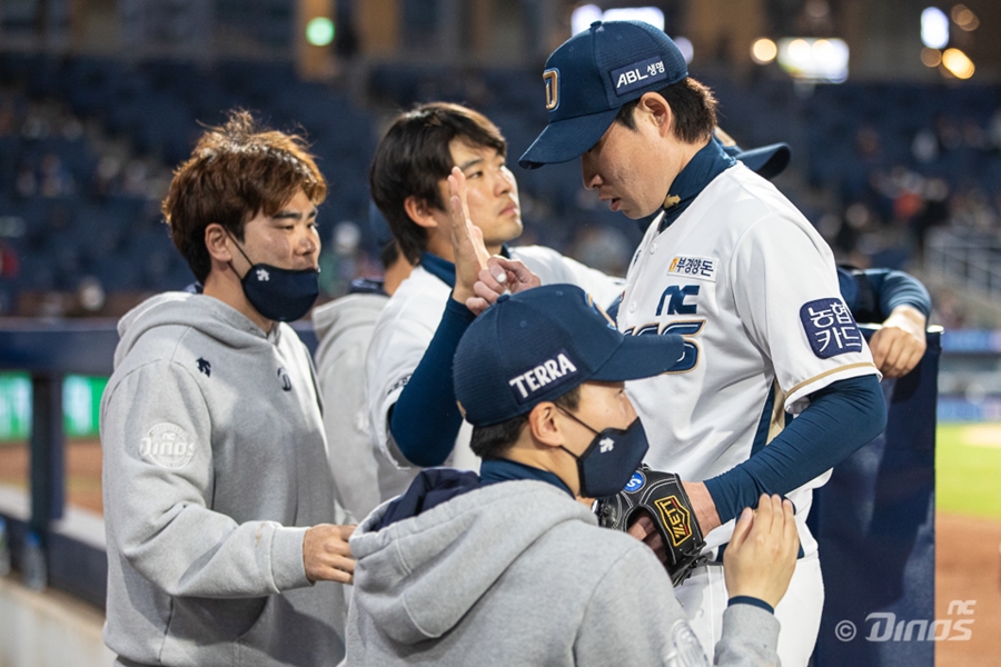 ▲ 이재학은 올 시즌 14번의 선발 등판에서 8번 5회를 채우지 못하고 마운드를 떠났다. ⓒNC 다이노스