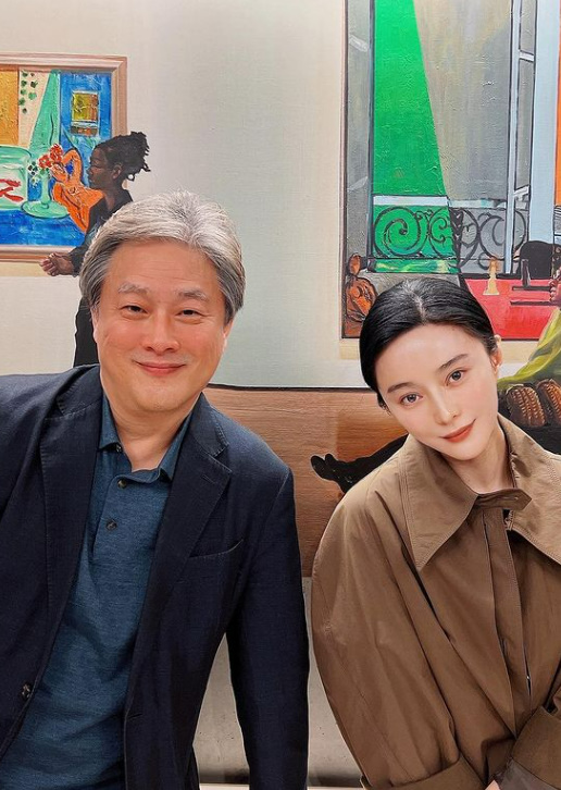 ▲ 박찬욱 감독(왼쪽)과 배우 탕웨이. 출처| 탕웨이 인스타그램