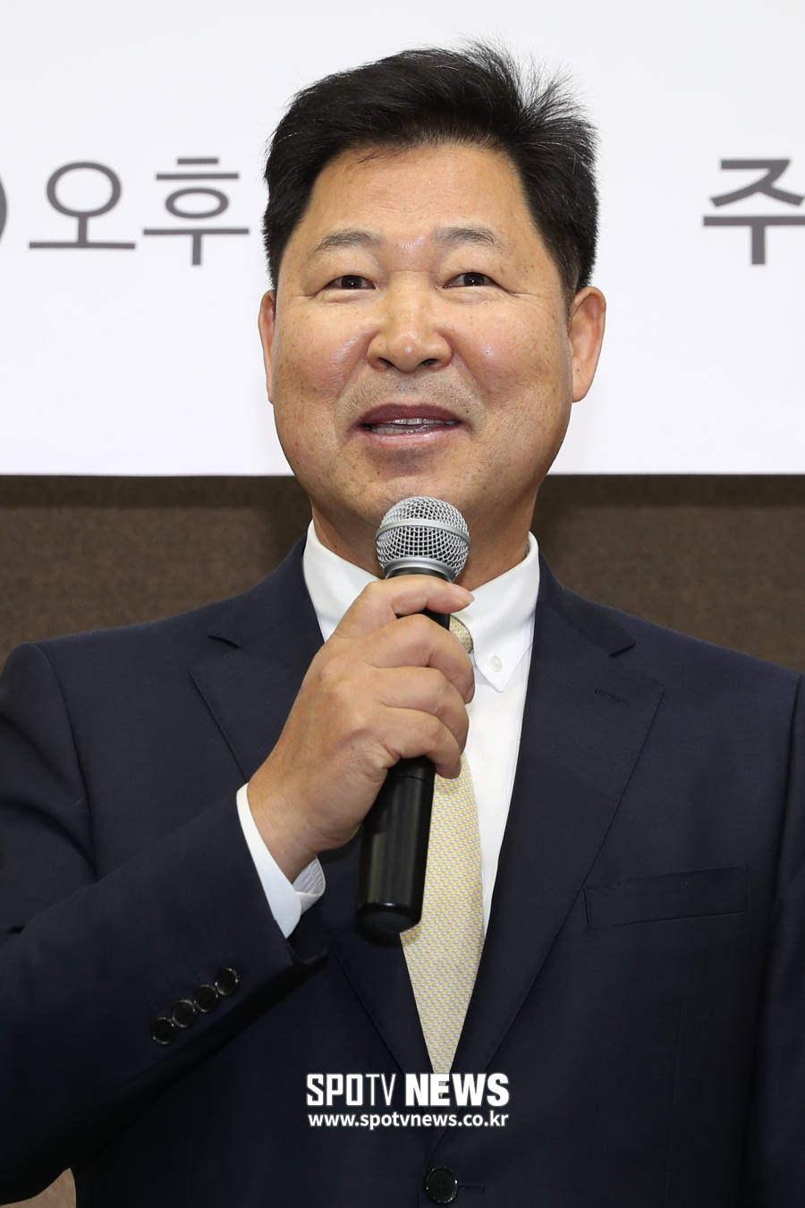 ▲ 이만수는 포수로서 한국 야구사에 한 페이지를 장식했다. ⓒ 스포티비뉴스DB