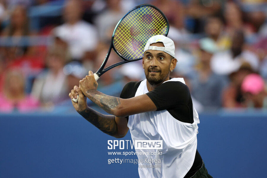 ▲ 2022 ATP 투어 시티 오픈 단식 1회전에서 닉 키리오스가 경기를 펼치고 있다.