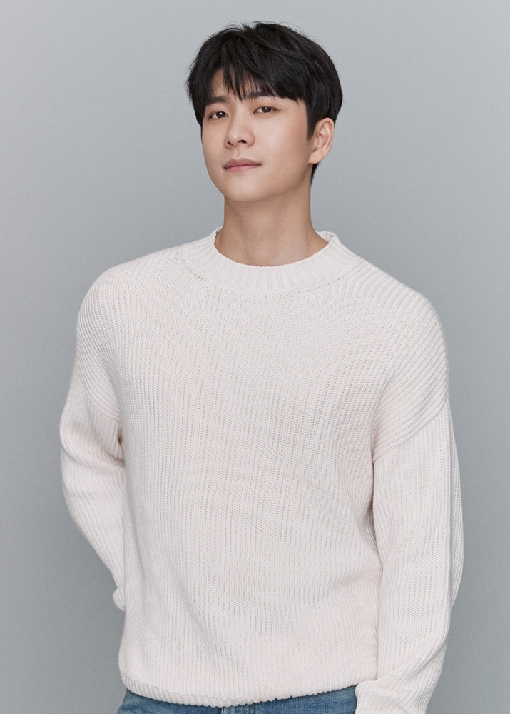 '인기 신드롬' 강태오, 7일 야구장에 뜬다…'우영우' 홈런존까지