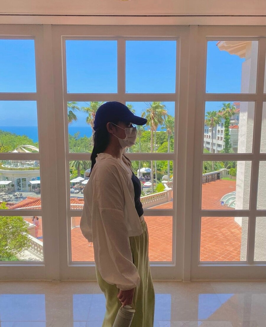 ▲ 윤이버셜. 출처| 윤이버셜 인스타그램