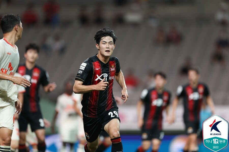 ▲ 5일 제주 유나이티드전에 선발로 출전했던 FC서울 공격수 강성진 ⓒ한국프로축구연맹