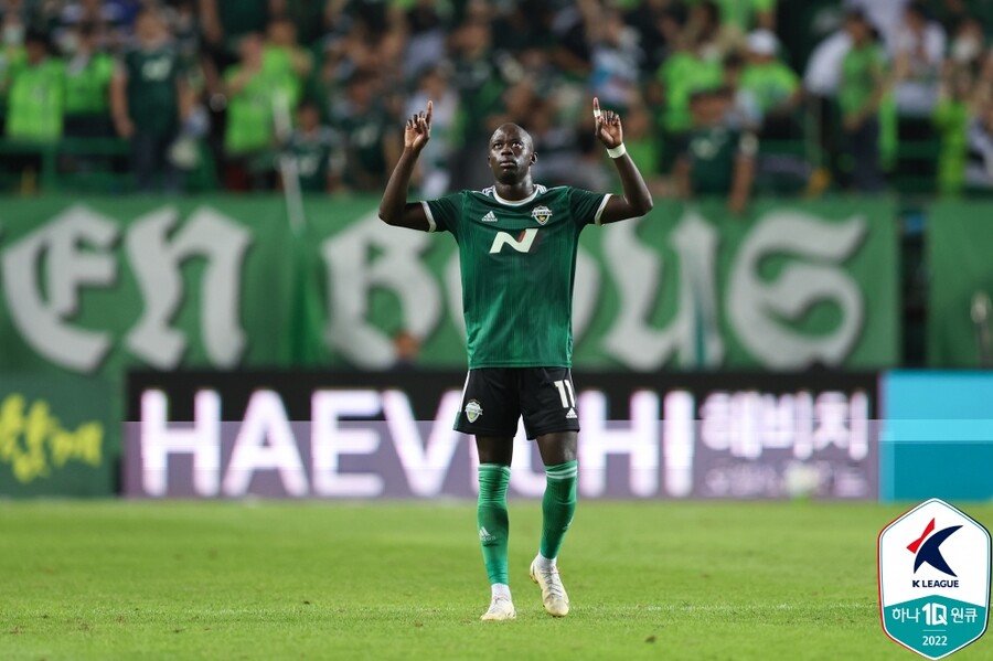 ▲ 전북 현대의 모 바로우 ⓒ한국프로축구연맹