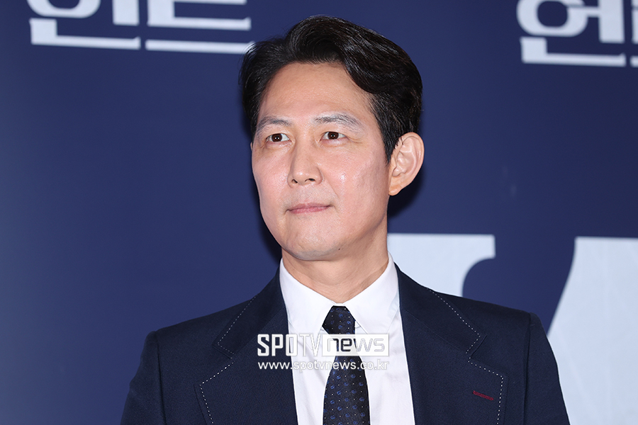 '헌트' 측 "이정재 감독, 9일 '뉴스룸' 출연 취소…집중호우 우선보도"
