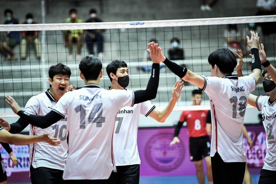 [AVC컵 게임노트] '2-0→2-3 역전패' 한국 男 배구, 세계 랭킹 52위 태국에 덜미