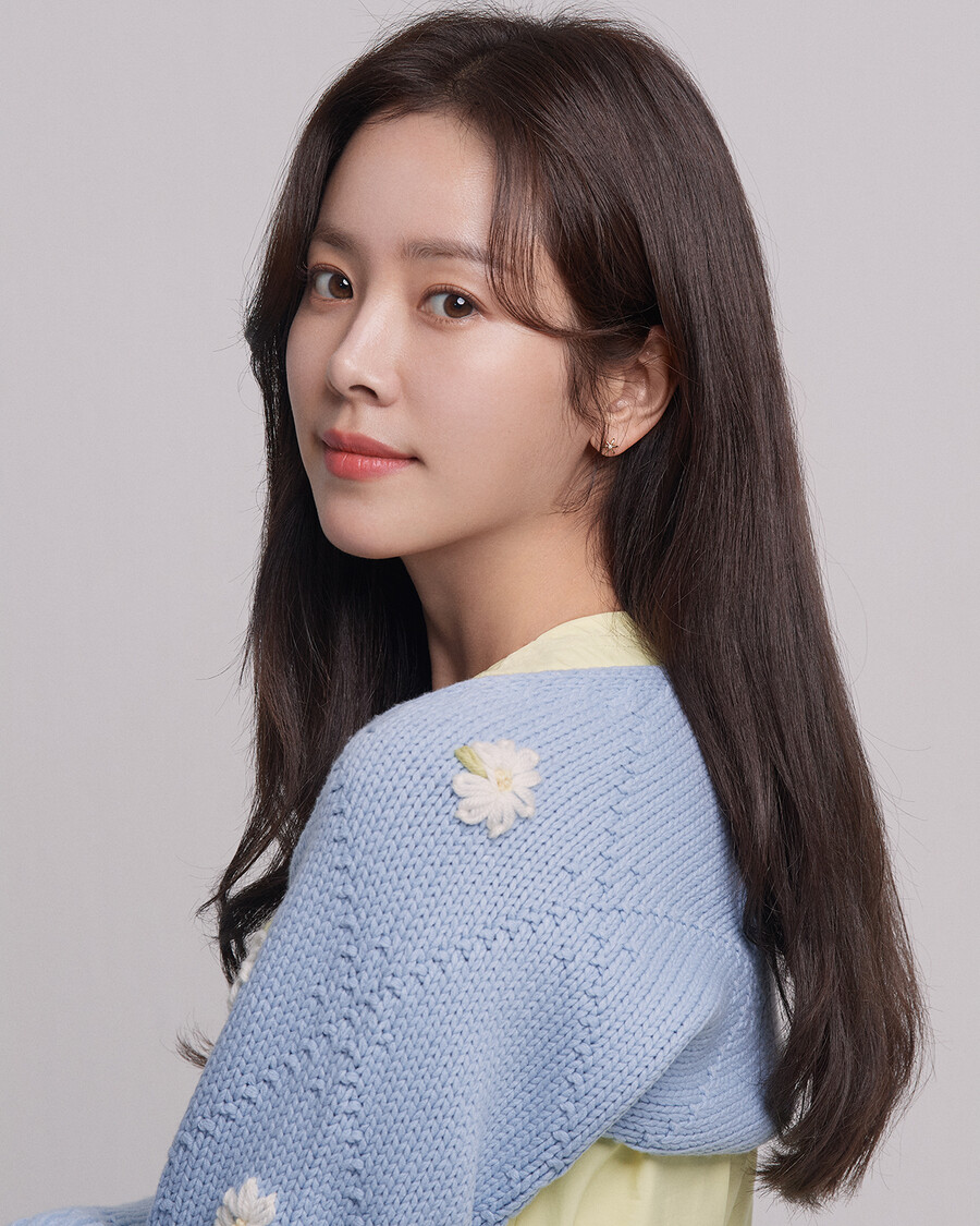 한지민, '천사'가 또…수해 입은 중증장애인시설에 5000만원 기부