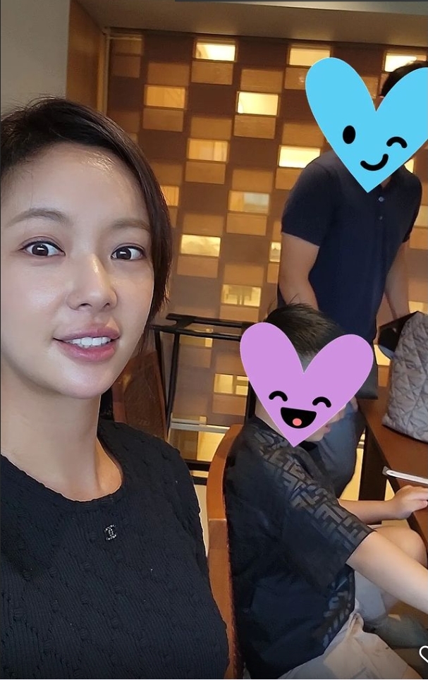 ▲ 출처|황정음 인스타그램 스토리