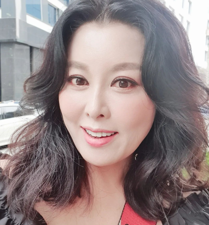 홍지민, 코로나19 확진 "나만 안 걸려 신기했는데…격리 생활 시작"