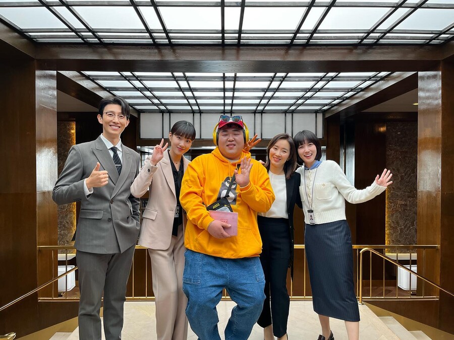 ▲ '우영우' 3회 출연한 문상훈(가운데). 출처ㅣ강기영 인스타그램