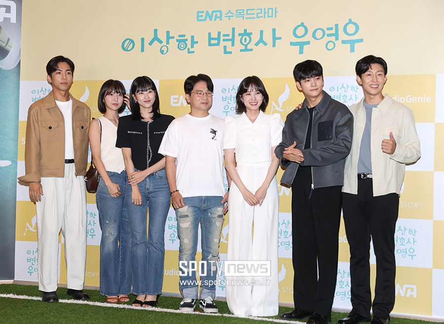 ▲ 주종혁 주현영 하윤경 유인식 감독 박은빈 강태